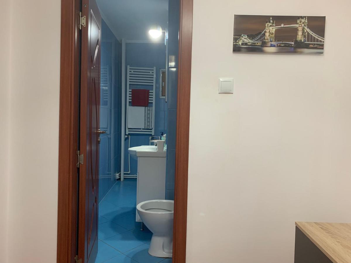 Center Apartment Галац Екстер'єр фото