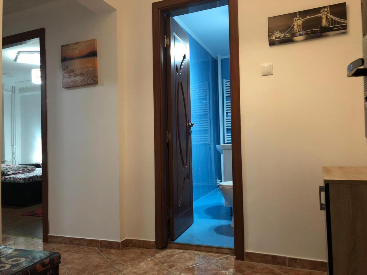 Center Apartment Галац Екстер'єр фото
