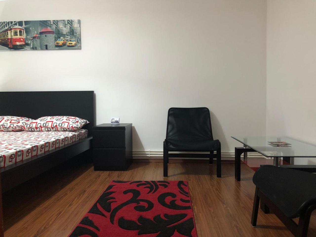 Center Apartment Галац Екстер'єр фото