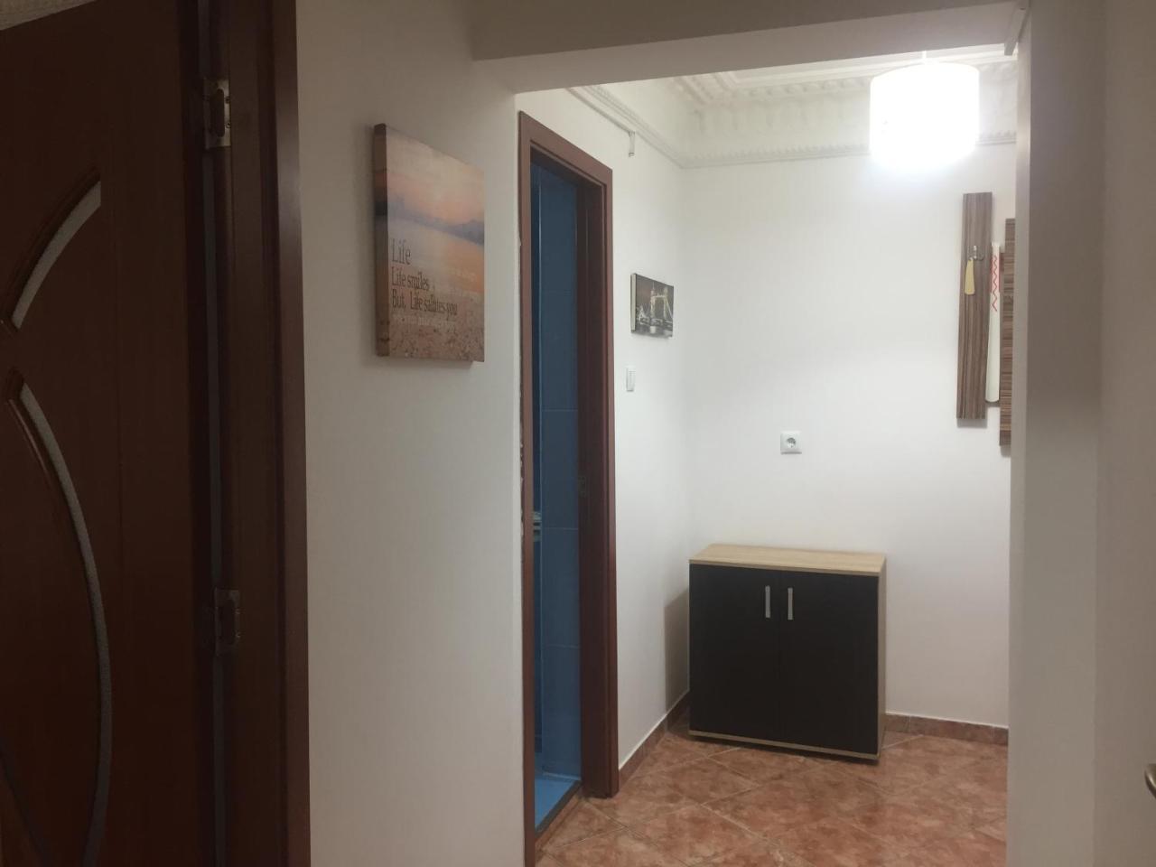 Center Apartment Галац Екстер'єр фото