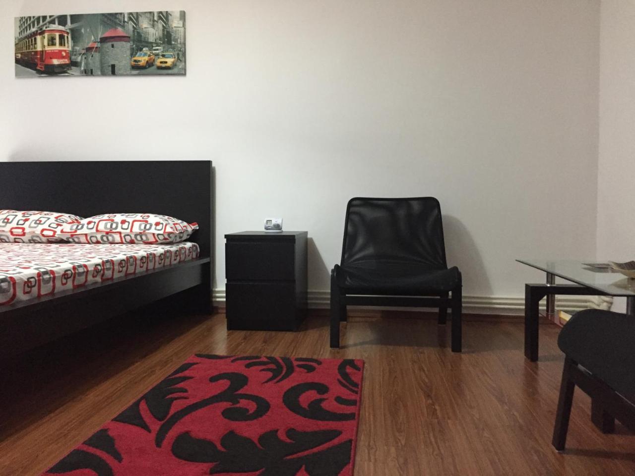 Center Apartment Галац Екстер'єр фото
