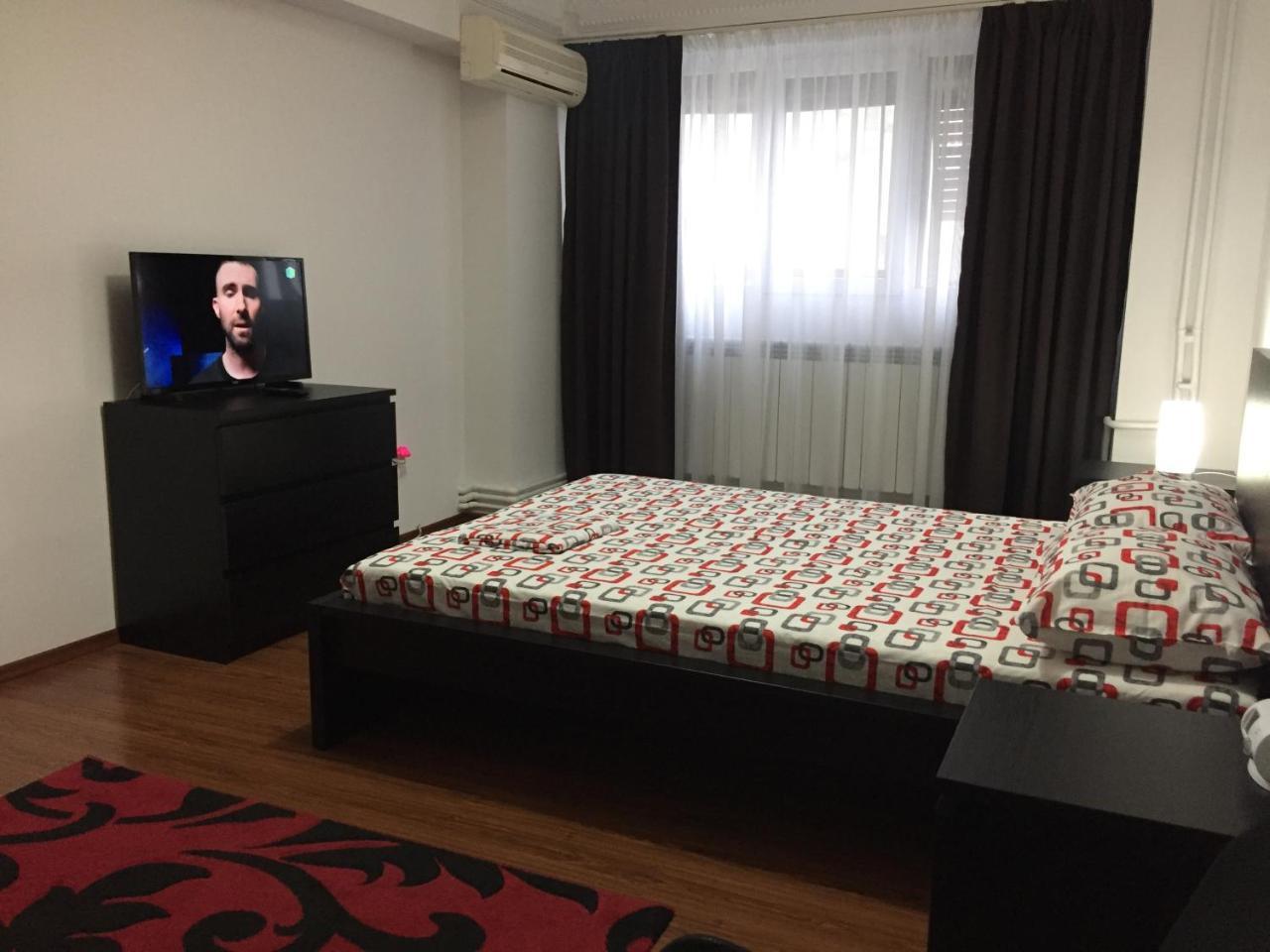 Center Apartment Галац Екстер'єр фото